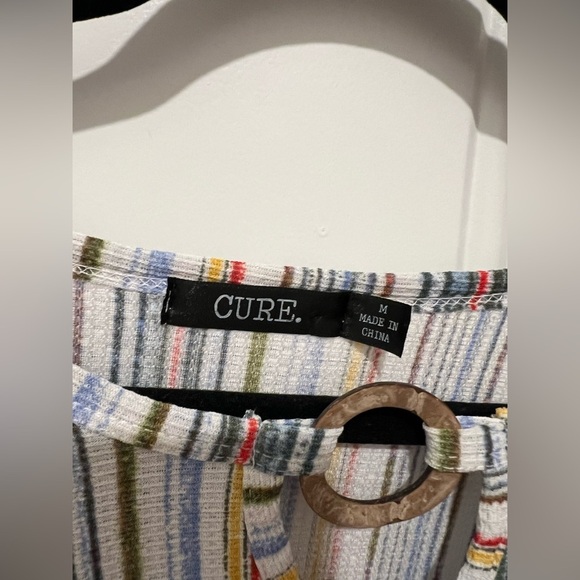 Cure Striped Flutter Sleeve Tie Front Blouse Sz Medium Beautiful Colors & Style! - Picture 6 of 12